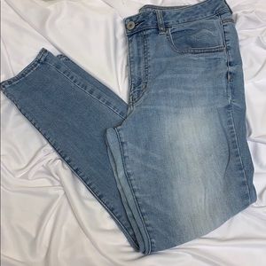 American Eagle High Jegging size 12 Short